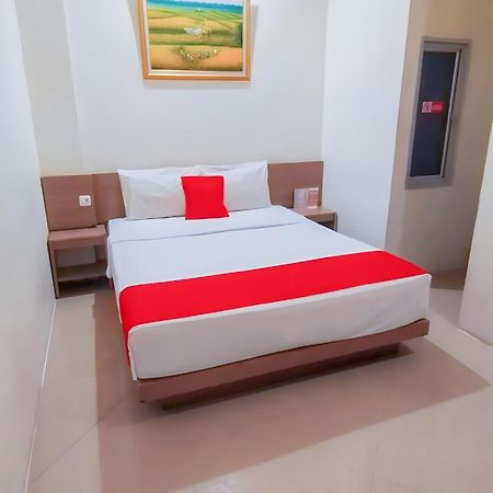 Hotel Domino Палембанг Екстер'єр фото